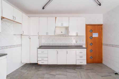 Casa à venda com 120m², 4 quartos e 2 vagasCozinha