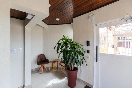 Casa de condomínio à venda com 200m², 3 quartos e 2 vagas Casa de condomínio à venda com 200m², 3 quartos e 2 vagasHall social