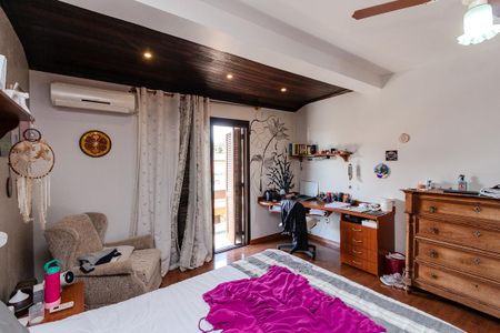 Casa de condomínio à venda com 200m², 3 quartos e 2 vagas Casa de condomínio à venda com 200m², 3 quartos e 2 vagasQuarto 1