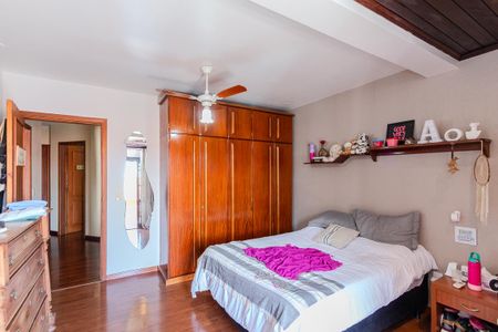 Casa de condomínio à venda com 200m², 3 quartos e 2 vagas Casa de condomínio à venda com 200m², 3 quartos e 2 vagasQuarto 1