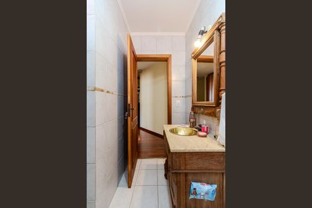 Casa de condomínio à venda com 200m², 3 quartos e 2 vagas Casa de condomínio à venda com 200m², 3 quartos e 2 vagasBanheiro Social