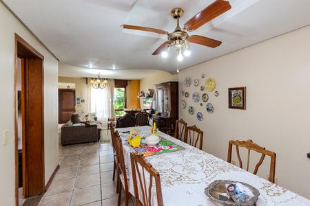 Casa de condomínio à venda com 200m², 3 quartos e 2 vagas Casa de condomínio à venda com 200m², 3 quartos e 2 vagasSala