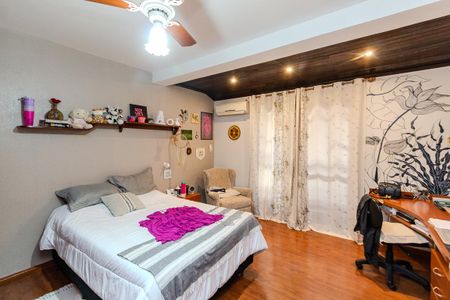 Casa de condomínio à venda com 200m², 3 quartos e 2 vagas Casa de condomínio à venda com 200m², 3 quartos e 2 vagasQuarto 1