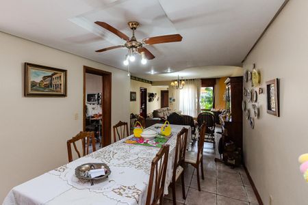 Sala de casa de condomínio à venda com 3 quartos, 200m² em Santo Antônio, Porto Alegre