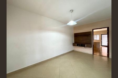 Casa à venda com 130m², 3 quartos e 1 vagaSala