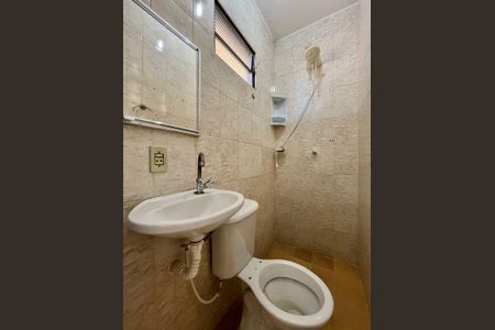 Casa à venda com 130m², 3 quartos e 1 vagaBanheiro