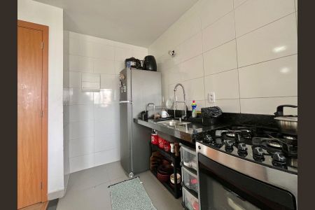 Apartamento à venda com 63m², 2 quartos e 1 vaga Apartamento à venda com 63m², 2 quartos e 1 vagaCozinha e Área de Serviço