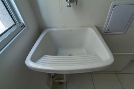 Apartamento à venda com 42m², 2 quartos e 1 vaga Apartamento à venda com 42m², 2 quartos e 1 vagaCozinha e Área de Serviço