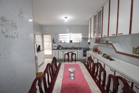 Casa para alugar com 250m², 3 quartos e 2 vagasCozinha
