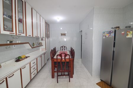 Casa para alugar com 250m², 3 quartos e 2 vagasCozinha