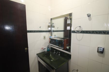 Casa para alugar com 250m², 3 quartos e 2 vagasQuarto 1 - Banheiro