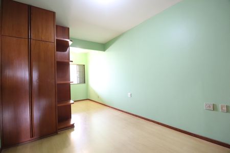 Apartamento para alugar com 127m², 3 quartos e 2 vagasQuarto 3 - Suíte