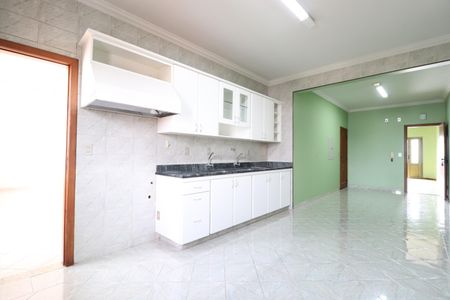 Apartamento para alugar com 127m², 3 quartos e 2 vagasCozinha
