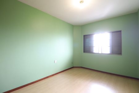 Apartamento para alugar com 127m², 3 quartos e 2 vagasQuarto 2