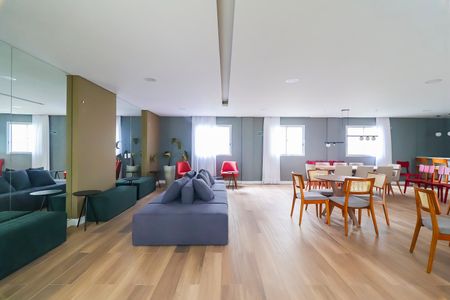Apartamento para alugar com 35m², 2 quartos e sem vagaÁrea comum - Salão de festas