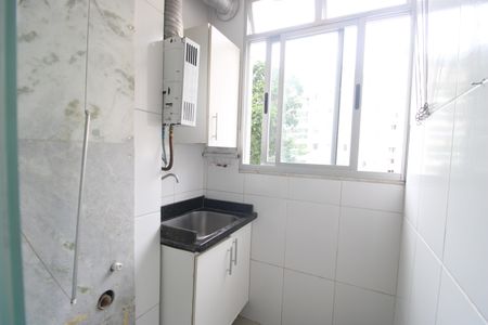 Apartamento para alugar com 75m², 3 quartos e 1 vagaÁrea de serviço