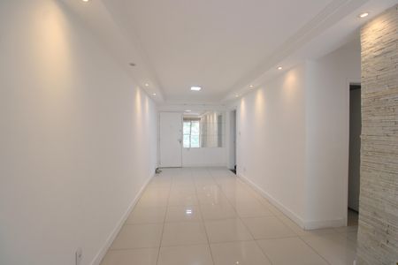 Apartamento para alugar com 75m², 3 quartos e 1 vagaSala