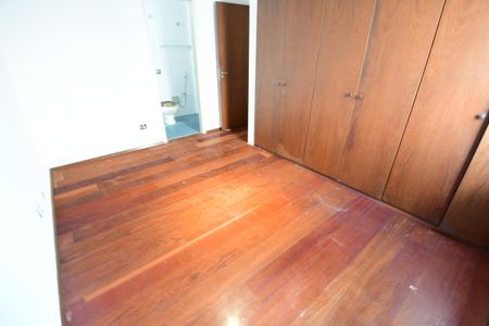 Apartamento para alugar com 100m², 3 quartos e 2 vagasQuarto 3 - Suíte