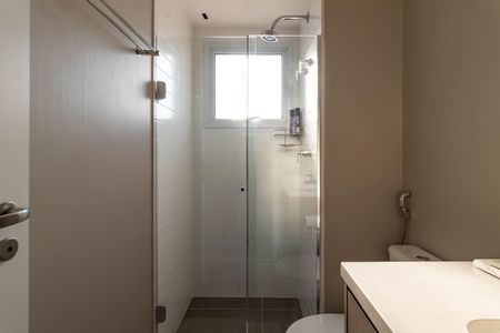 Apartamento à venda com 127m², 3 quartos e 2 vagas Apartamento à venda com 127m², 3 quartos e 2 vagasBanheiro da Suíte 1