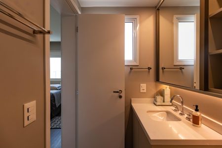 Apartamento à venda com 127m², 3 quartos e 2 vagas Apartamento à venda com 127m², 3 quartos e 2 vagasBanheiro da Suíte 2