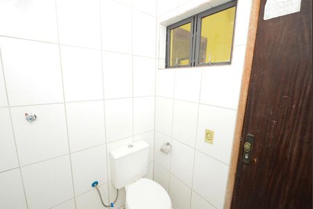 Casa para alugar com 100m², 2 quartos e 10 vagasBanheiro 2