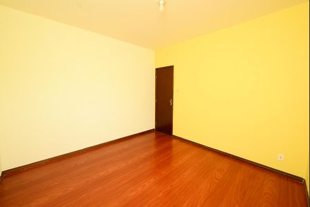 Casa para alugar com 100m², 2 quartos e 10 vagasQuarto 2