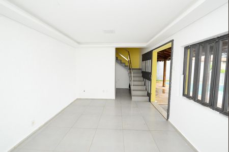 Casa para alugar com 100m², 2 quartos e 10 vagasSala 1