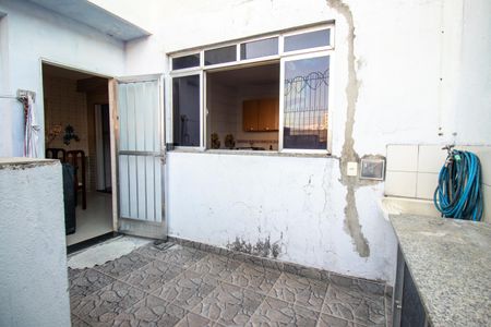 Casa à venda com 138m², 2 quartos e 1 vagaÁrea de Serviço