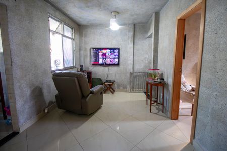 Sala de casa à venda com 2 quartos, 138m² em Ramos, Rio de Janeiro