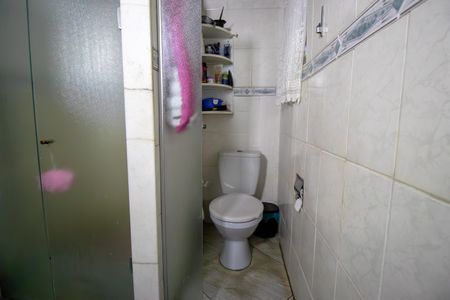 Casa à venda com 138m², 2 quartos e 1 vagaBanheiro