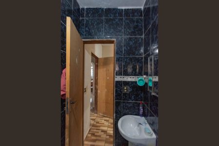 Casa à venda com 92m², 3 quartos e 6 vagas Casa à venda com 92m², 3 quartos e 6 vagasBanheiro da Suíte