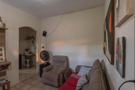 Casa à venda com 92m², 3 quartos e 6 vagas Casa à venda com 92m², 3 quartos e 6 vagasSala