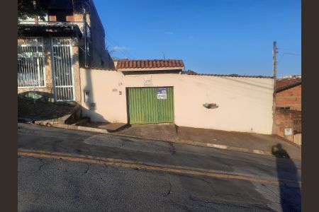 Casa à venda com 92m², 3 quartos e 6 vagas Casa à venda com 92m², 3 quartos e 6 vagasPlaquinha