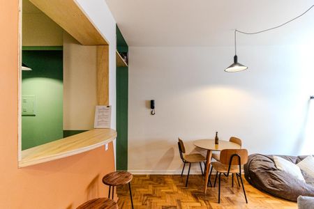 Apartamento à venda com 55m², 2 quartos e sem vagaSala