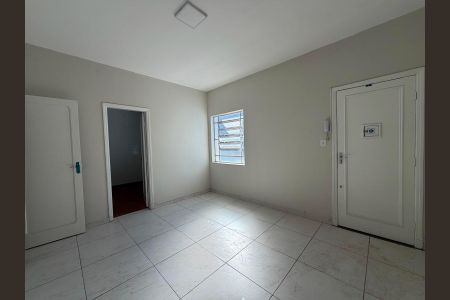 Sala de apartamento à venda com 1 quarto, 93m² em Vila Monumento, São Paulo