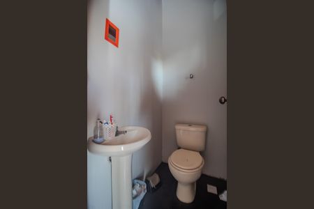 Casa para alugar com 150m², 4 quartos e 2 vagas Casa para alugar com 150m², 4 quartos e 2 vagasBanheiro 3