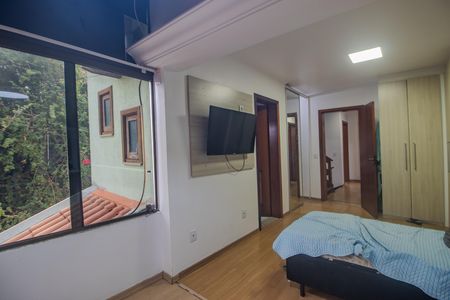 Casa para alugar com 150m², 4 quartos e 2 vagas Casa para alugar com 150m², 4 quartos e 2 vagasSuite