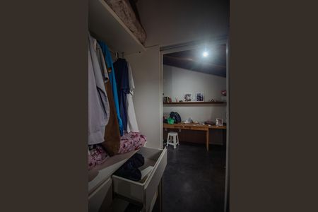 Casa para alugar com 150m², 4 quartos e 2 vagas Casa para alugar com 150m², 4 quartos e 2 vagasCloset 2