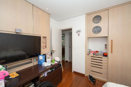 Apartamento à venda com 110m², 3 quartos e 2 vagas Apartamento à venda com 110m², 3 quartos e 2 vagasQUARTO3