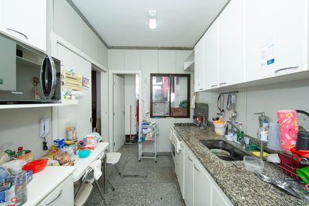 Apartamento à venda com 110m², 3 quartos e 2 vagas Apartamento à venda com 110m², 3 quartos e 2 vagasCOZINHA