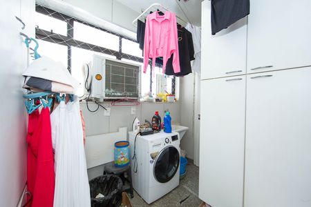 Apartamento à venda com 110m², 3 quartos e 2 vagas Apartamento à venda com 110m², 3 quartos e 2 vagasAREA DE SERVICO