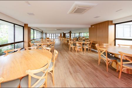 Apartamento à venda com 110m², 3 quartos e 2 vagas Apartamento à venda com 110m², 3 quartos e 2 vagasSALAO DE FESTAS