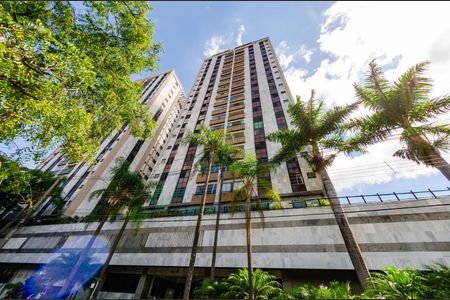 Apartamento à venda com 110m², 3 quartos e 2 vagas Apartamento à venda com 110m², 3 quartos e 2 vagasFACHADA