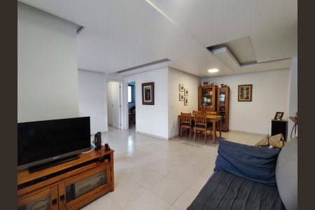 Apartamento à venda com 85m², 2 quartos e 1 vaga Apartamento à venda com 85m², 2 quartos e 1 vagaSala