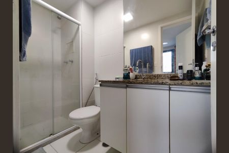 Apartamento à venda com 85m², 2 quartos e 1 vaga Apartamento à venda com 85m², 2 quartos e 1 vagaBanheiro da Suíte 2