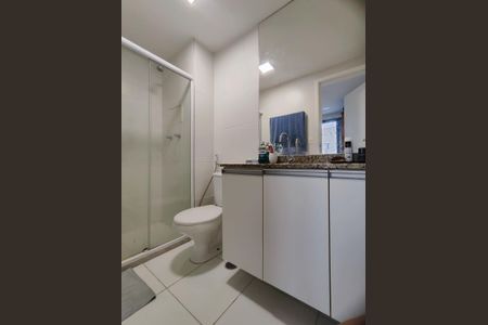 Apartamento à venda com 85m², 2 quartos e 1 vaga Apartamento à venda com 85m², 2 quartos e 1 vagaBanheiro da Suíte 2