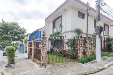 Casa à venda com 170m², 3 quartos e 2 vagasFachada