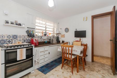 Casa à venda com 170m², 3 quartos e 2 vagasCozinha
