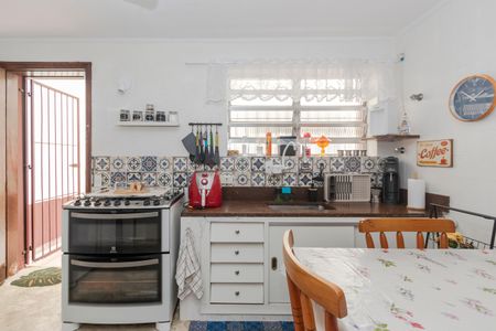 Casa à venda com 170m², 3 quartos e 2 vagasCozinha