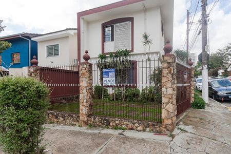 Casa à venda com 170m², 3 quartos e 2 vagasFachada